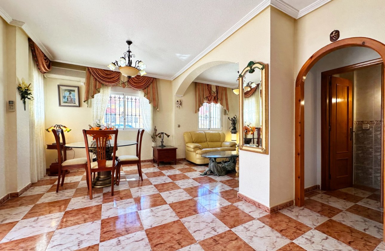 Herverkoop - Town House -
Orihuela Costa - Costa Blanca