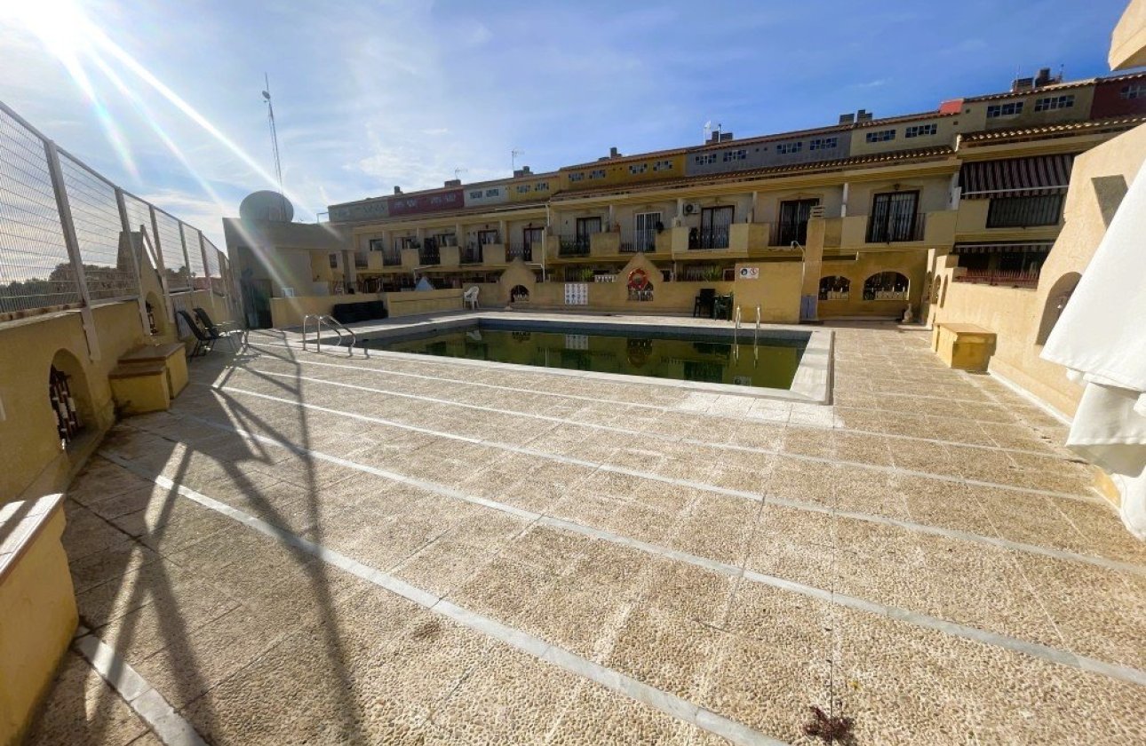 Herverkoop - Town House -
Orihuela Costa - Costa Blanca