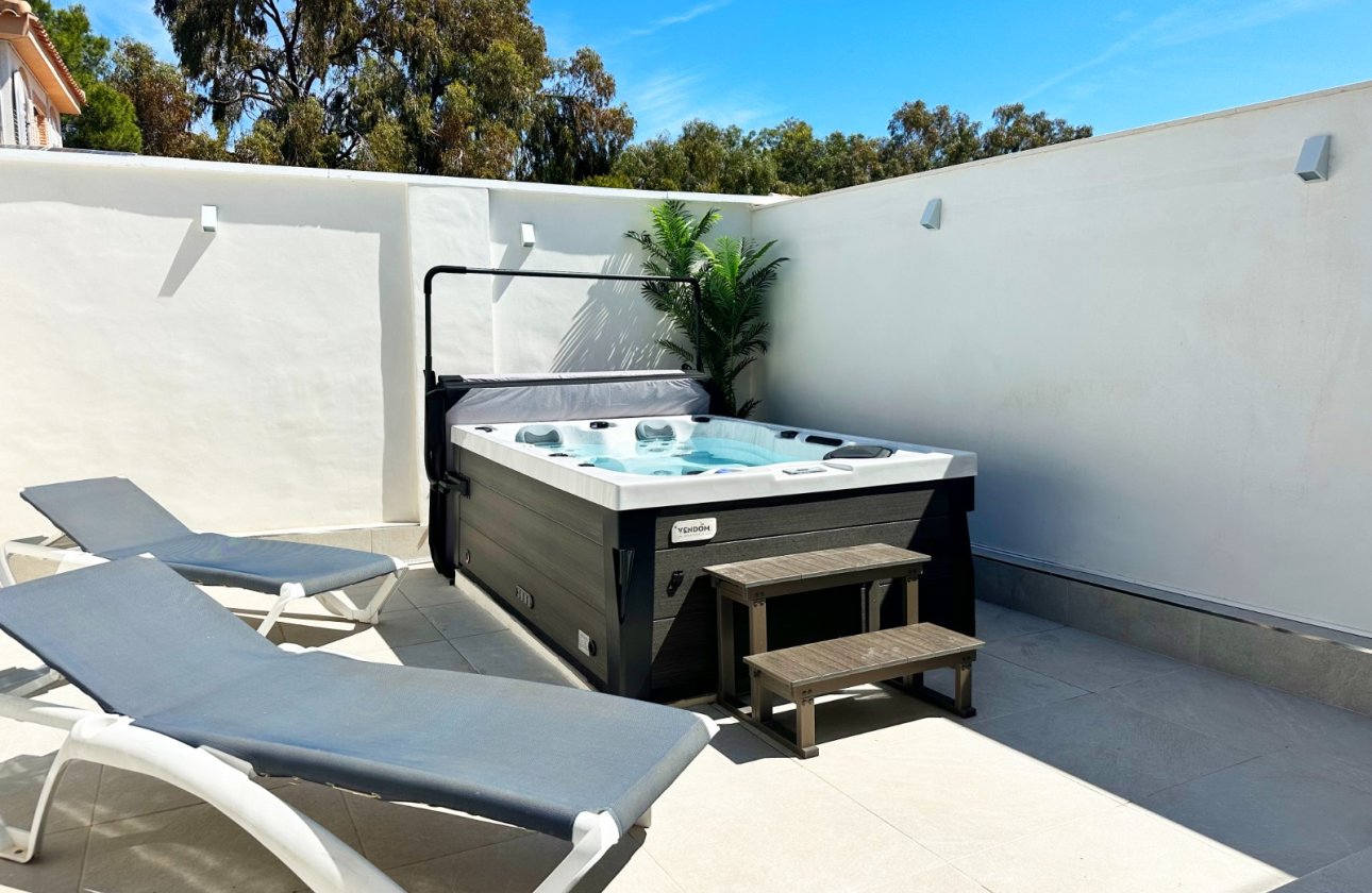 Herverkoop - Town House -
Orihuela Costa - Costa Blanca