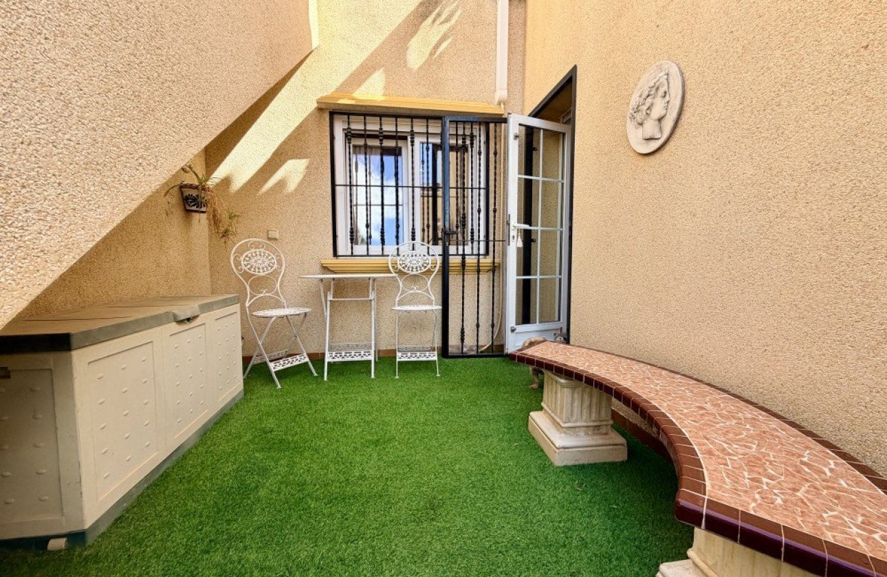Herverkoop - Town House -
Orihuela Costa - Costa Blanca