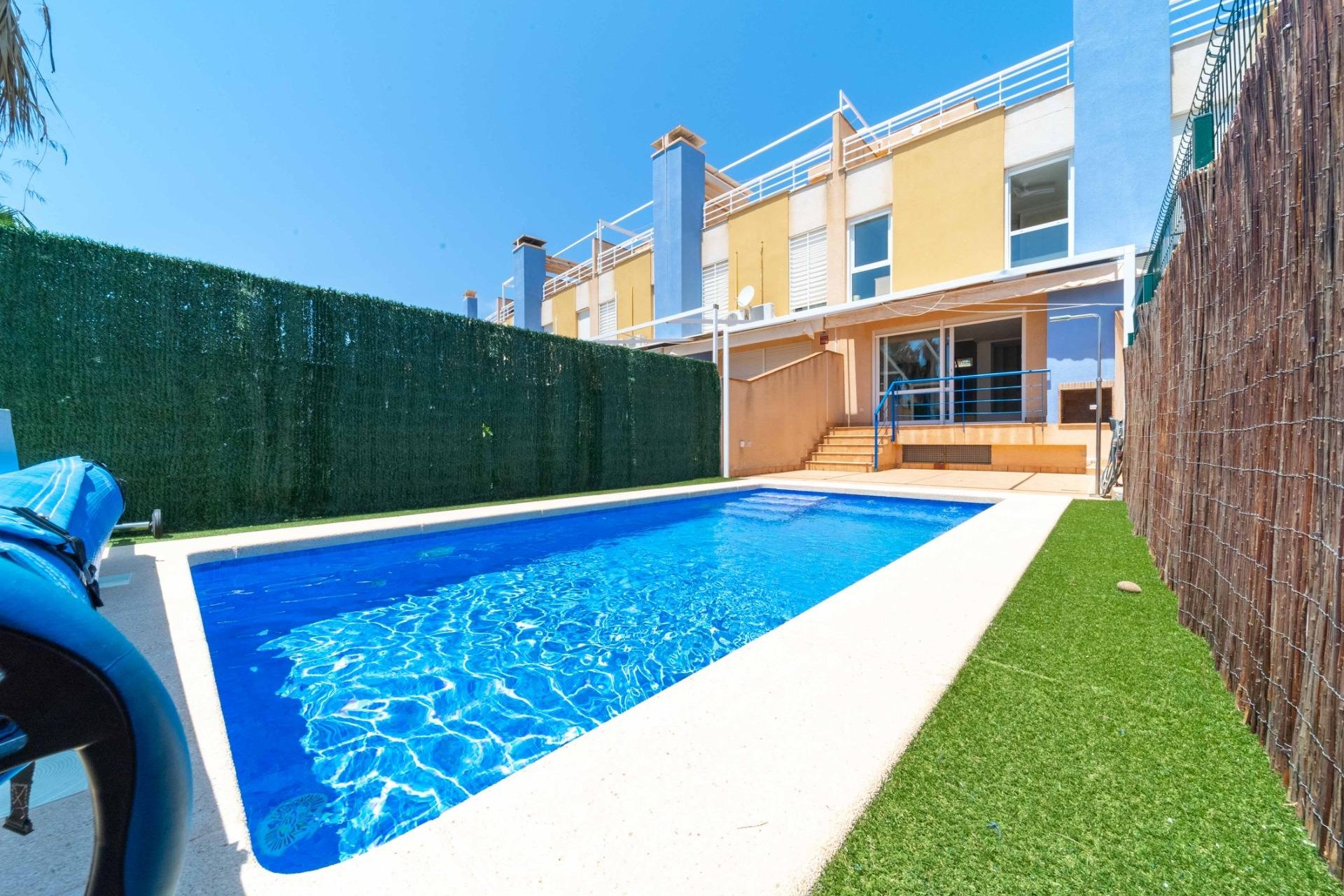 Herverkoop - Town House -
Orihuela Costa - Costa Blanca