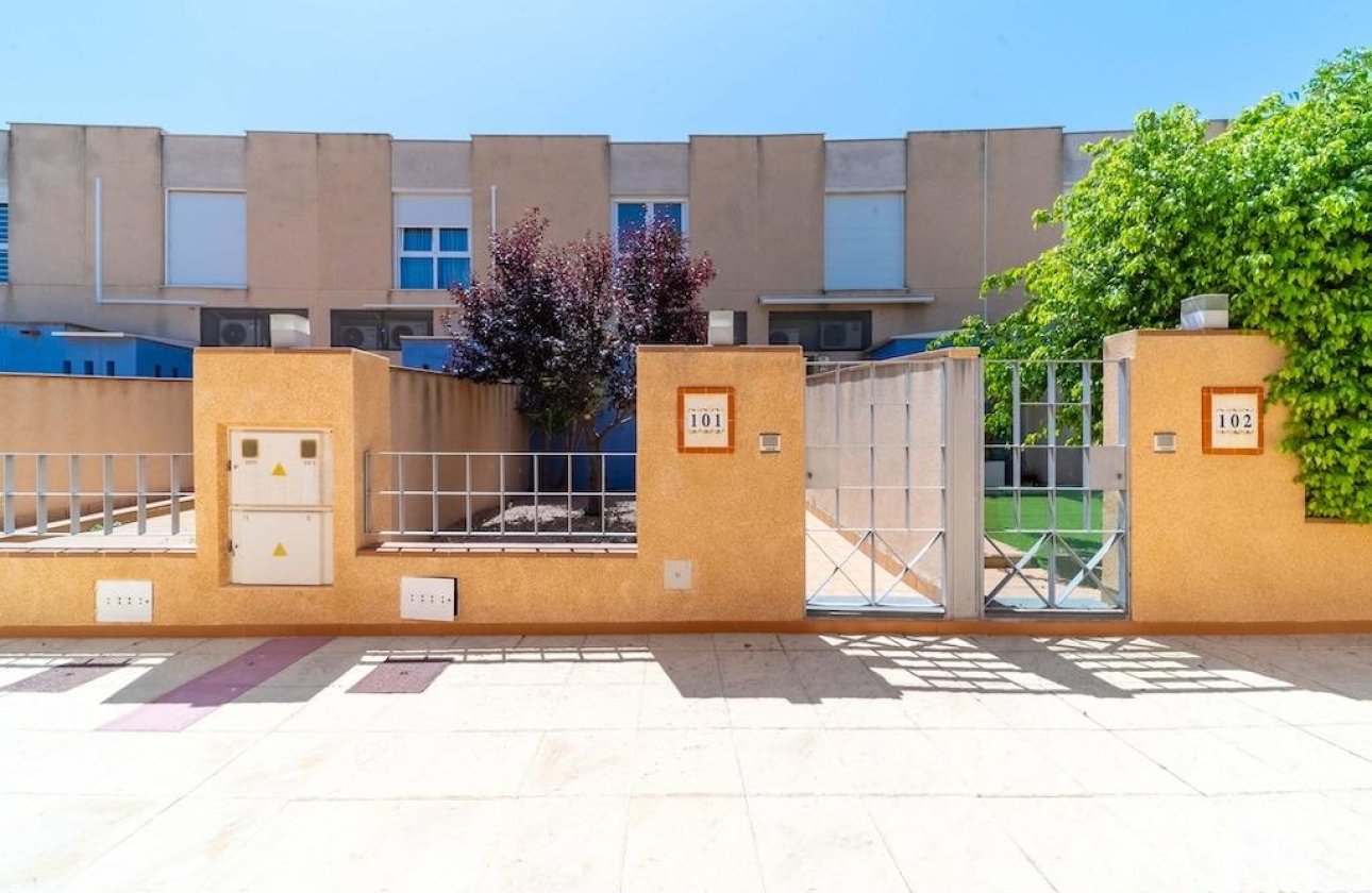 Herverkoop - Town House -
Orihuela Costa - Costa Blanca
