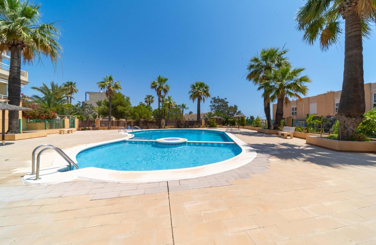 Herverkoop - Town House -
Orihuela Costa - Costa Blanca
