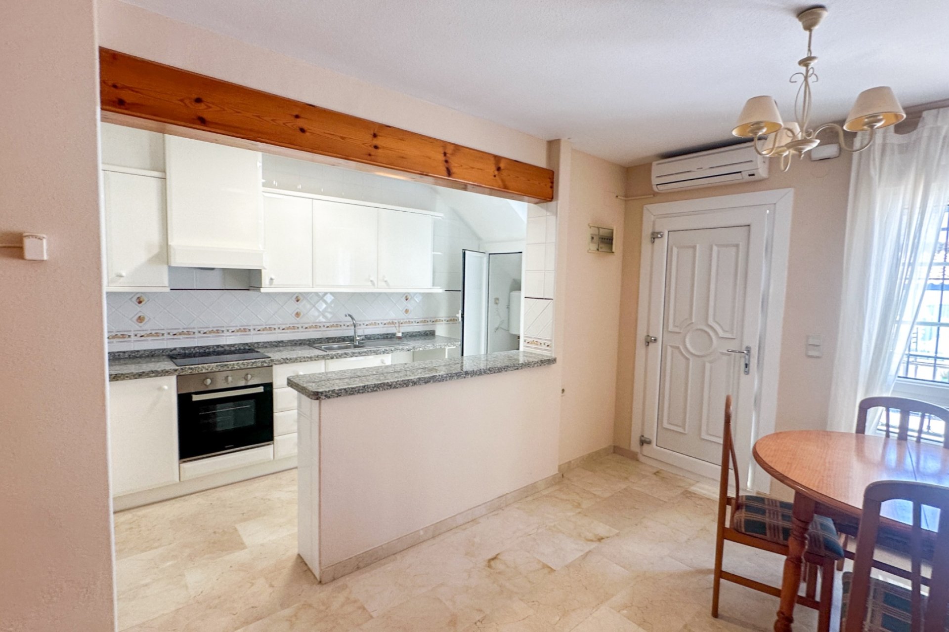 Herverkoop - Town House -
Orihuela Costa - Costa Blanca