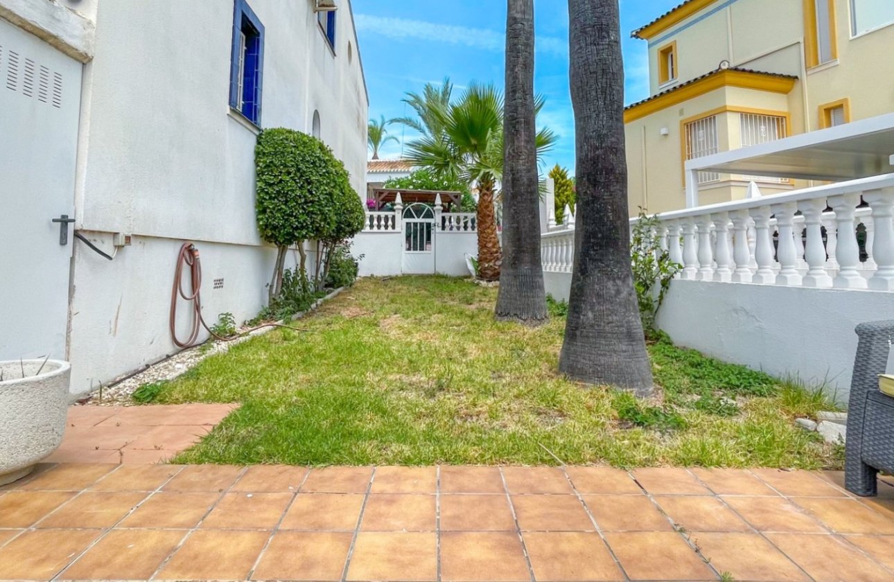 Herverkoop - Town House -
Orihuela Costa - Costa Blanca