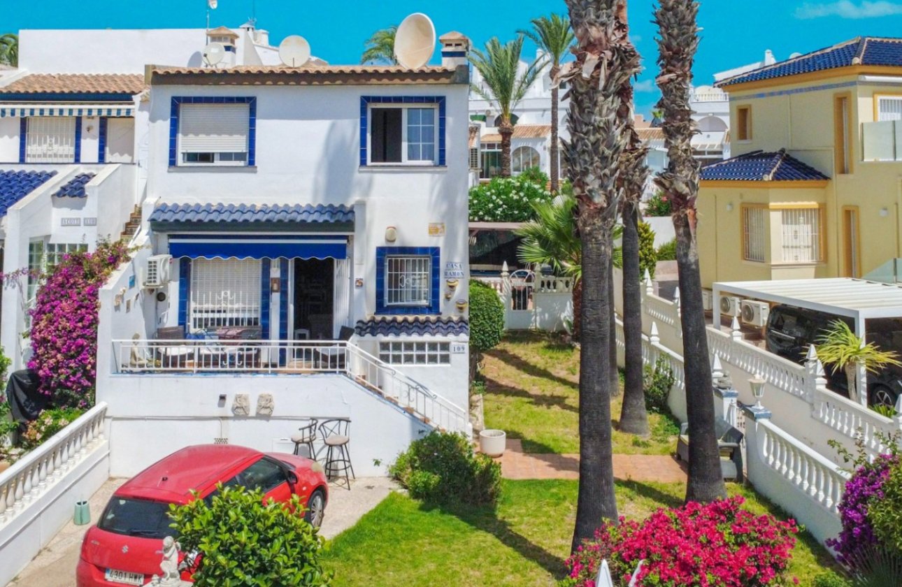 Herverkoop - Town House -
Orihuela Costa - Costa Blanca