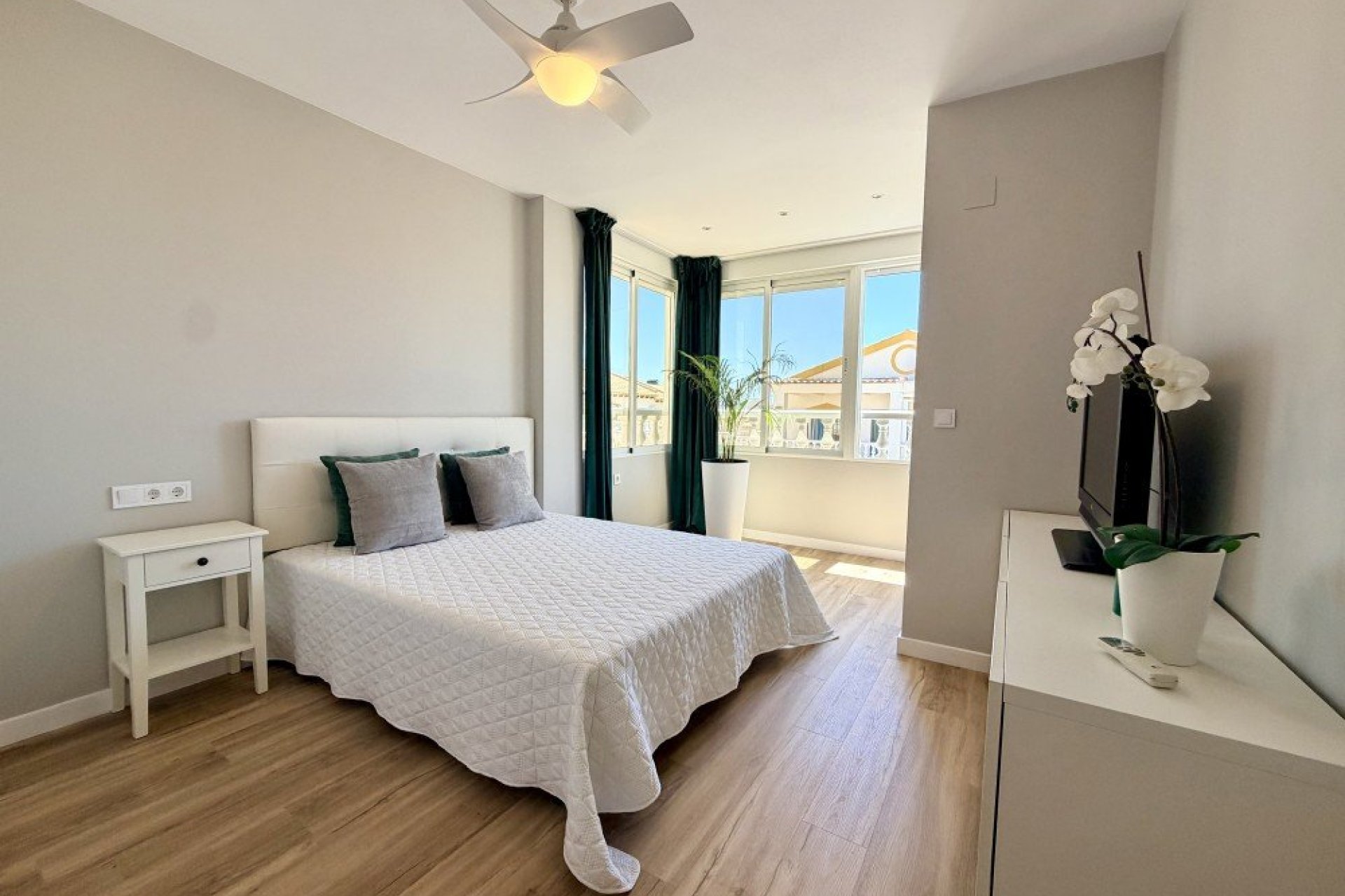 Herverkoop - Town House -
Orihuela Costa - Costa Blanca