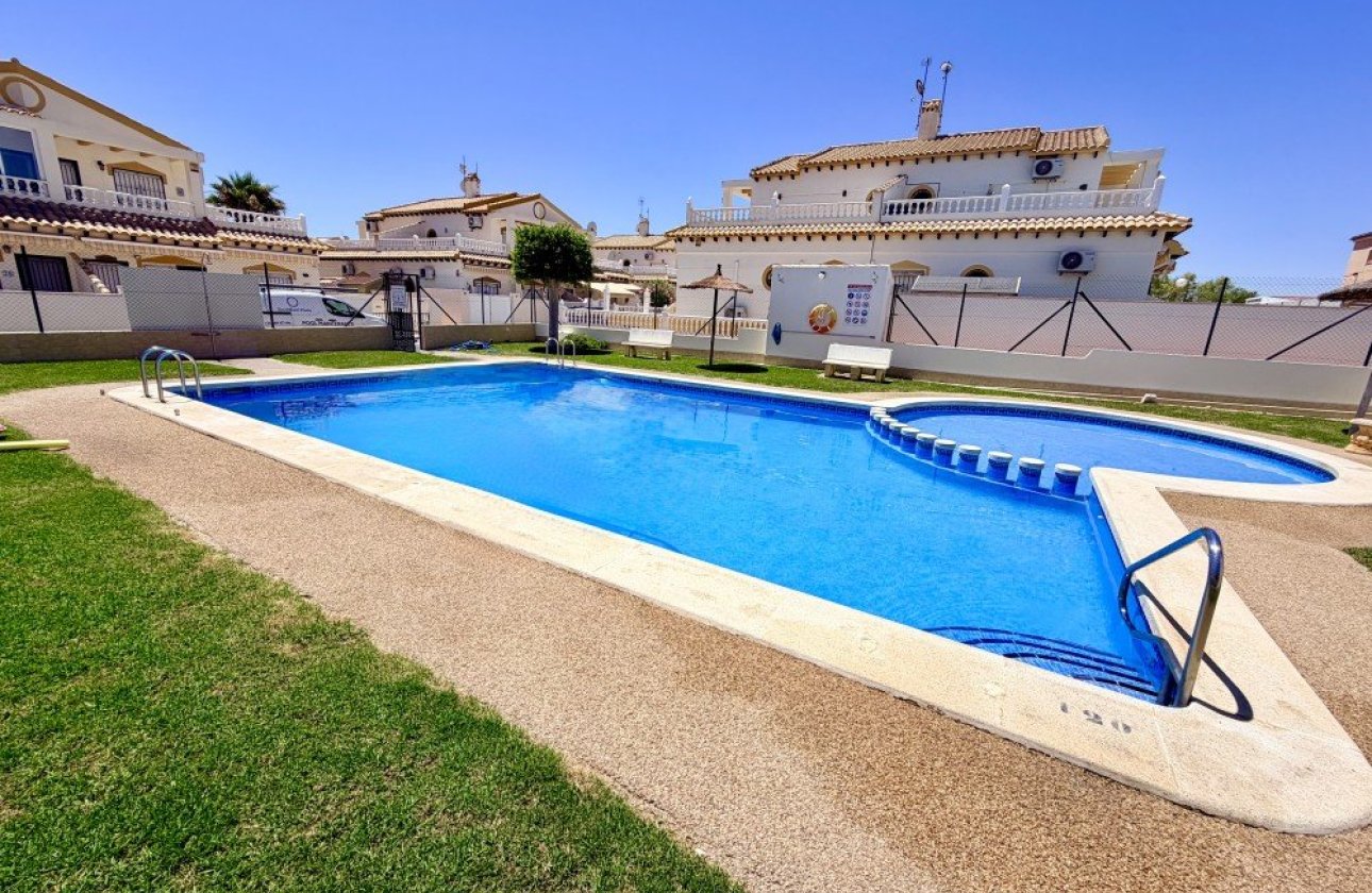 Herverkoop - Town House -
Orihuela Costa - Costa Blanca