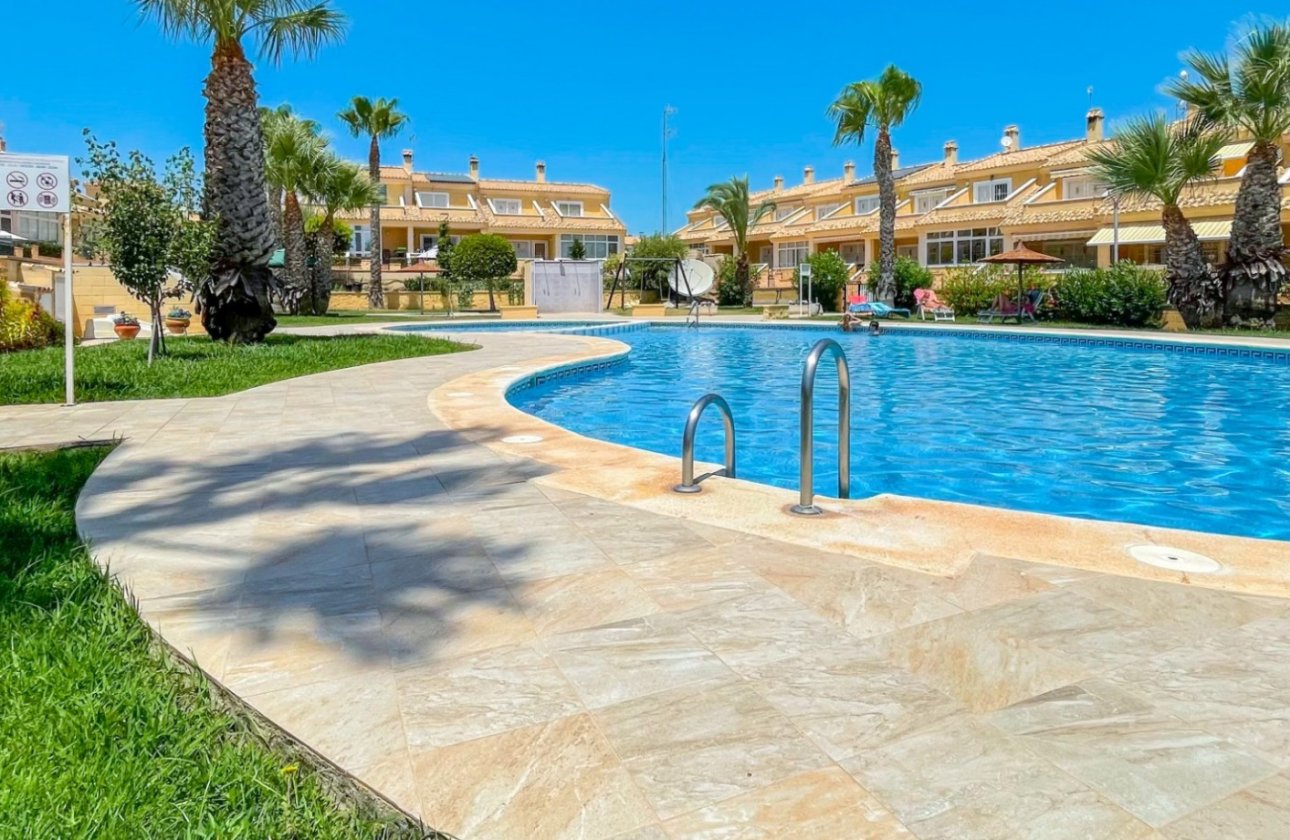 Herverkoop - Town House -
Orihuela Costa - Costa Blanca
