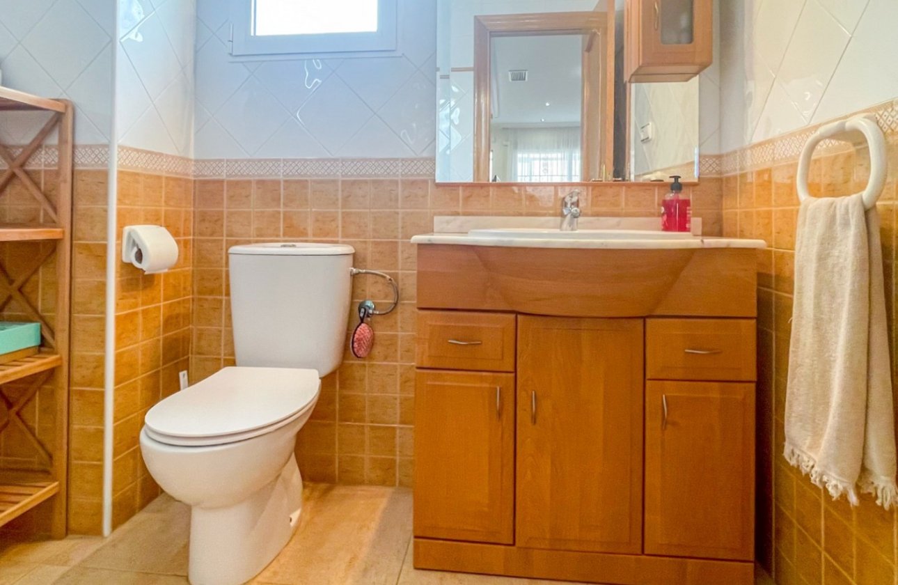 Herverkoop - Town House -
Orihuela Costa - Costa Blanca