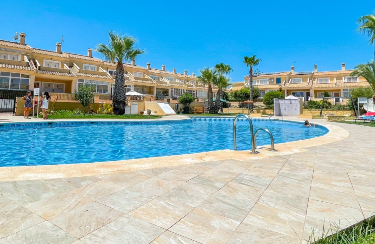Herverkoop - Town House -
Orihuela Costa - Costa Blanca