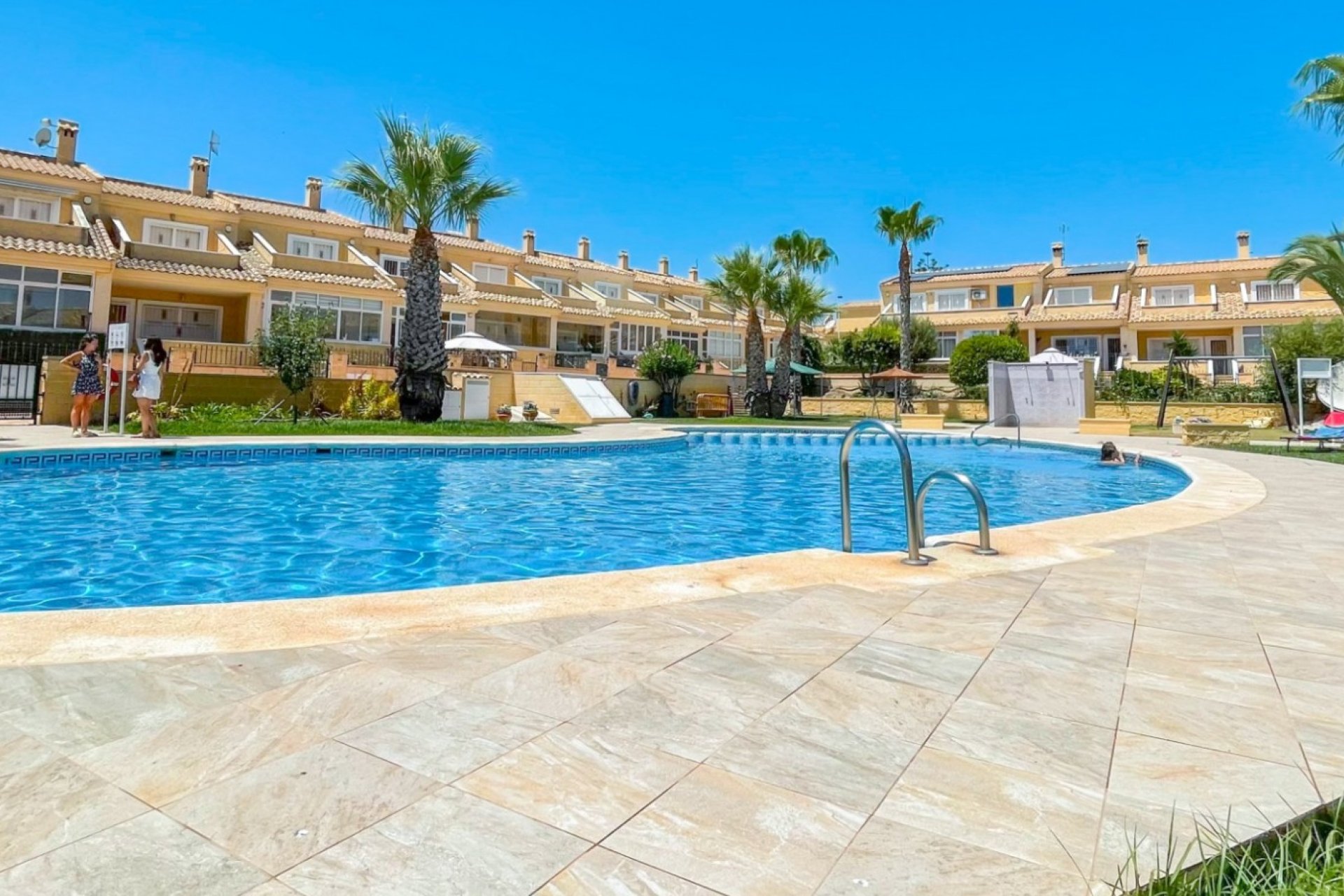 Herverkoop - Town House -
Orihuela Costa - Costa Blanca