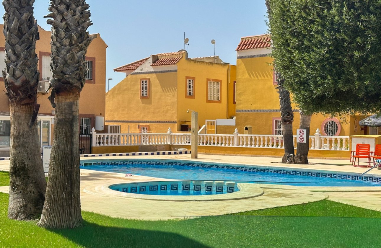 Herverkoop - Town House -
Orihuela Costa - Costa Blanca