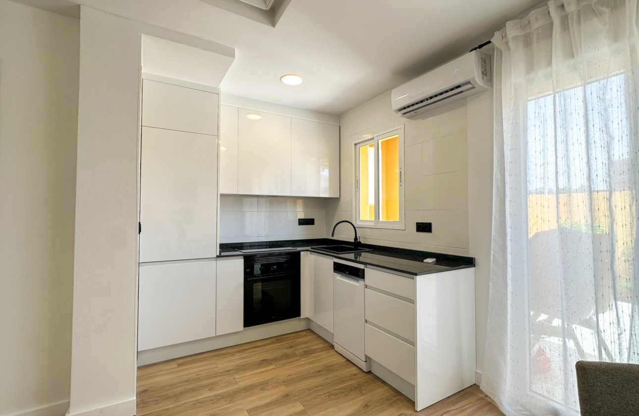 Herverkoop - Town House -
Orihuela Costa - Costa Blanca
