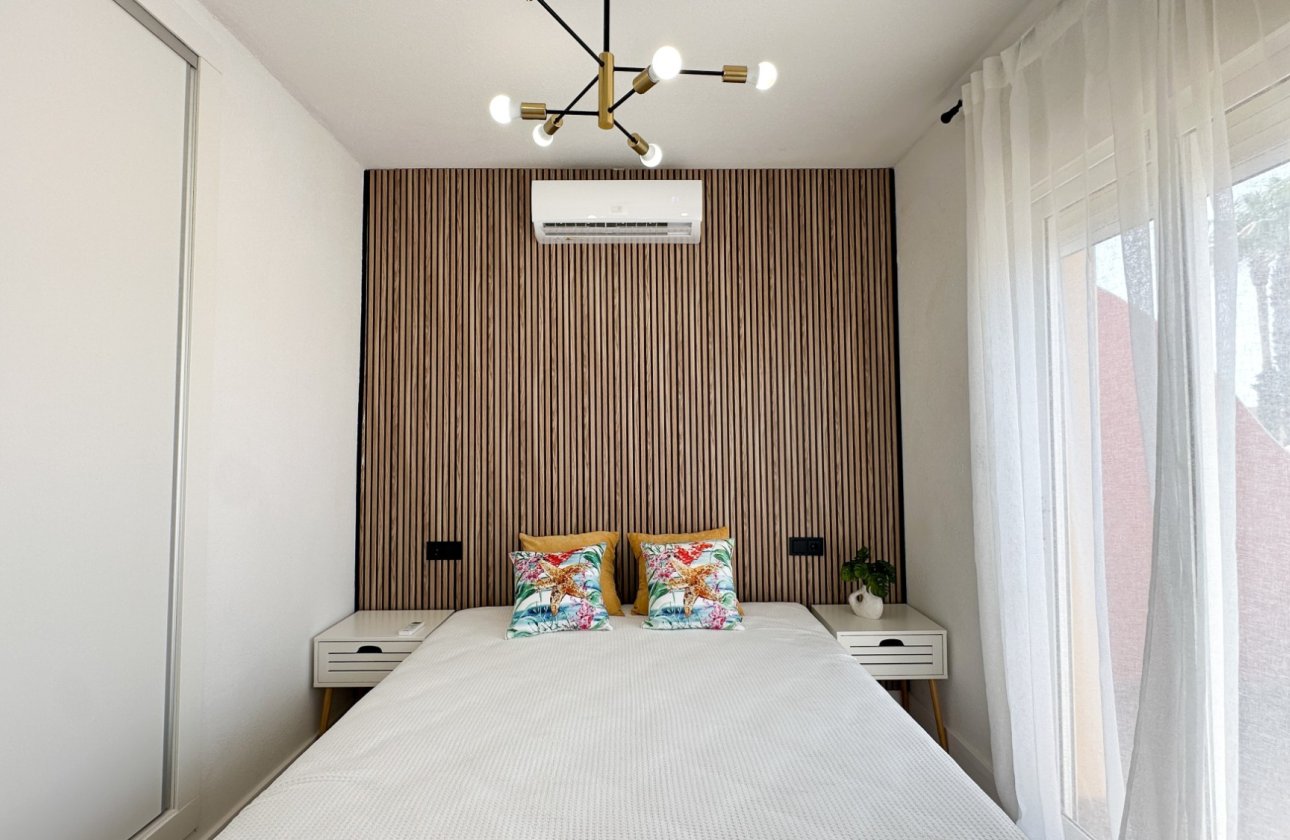 Herverkoop - Town House -
Orihuela Costa - Costa Blanca
