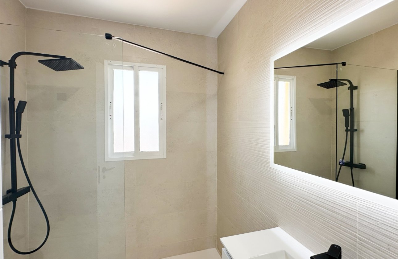 Herverkoop - Town House -
Orihuela Costa - Costa Blanca