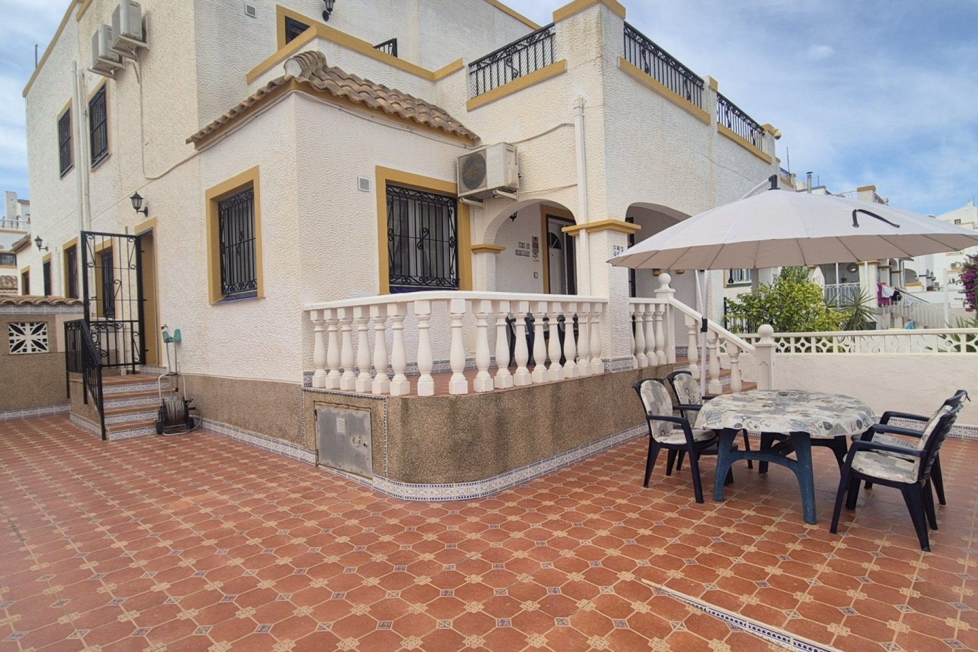 Herverkoop - Town House -
Orihuela Costa - Costa Blanca