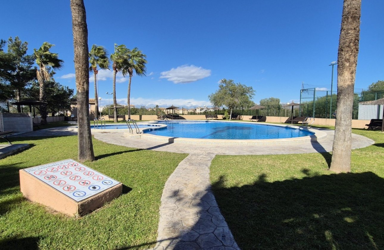 Herverkoop - Town House -
Orihuela Costa - Costa Blanca