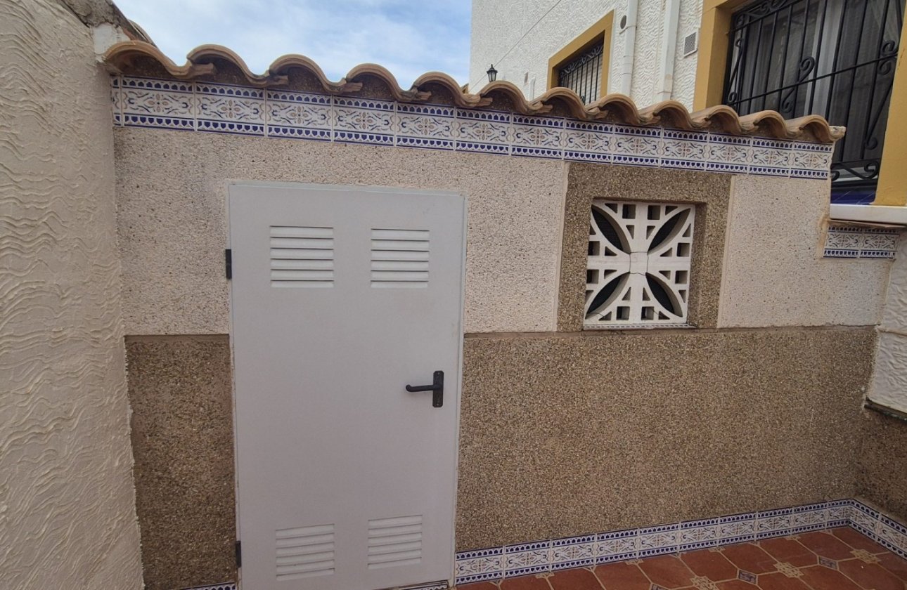Herverkoop - Town House -
Orihuela Costa - Costa Blanca