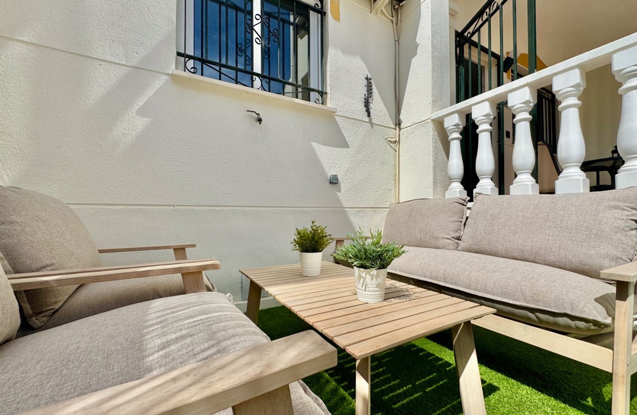 Herverkoop - Town House -
Orihuela Costa - Costa Blanca