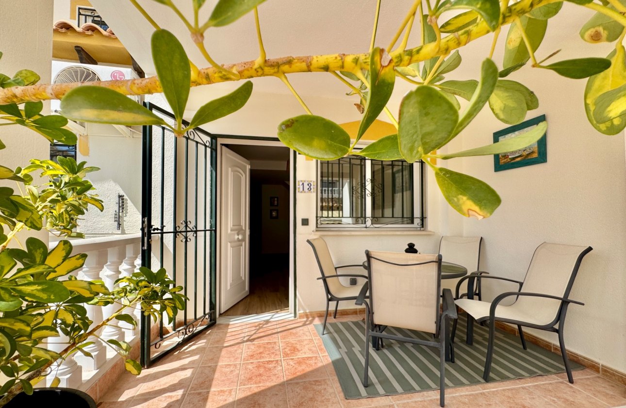 Herverkoop - Town House -
Orihuela Costa - Costa Blanca