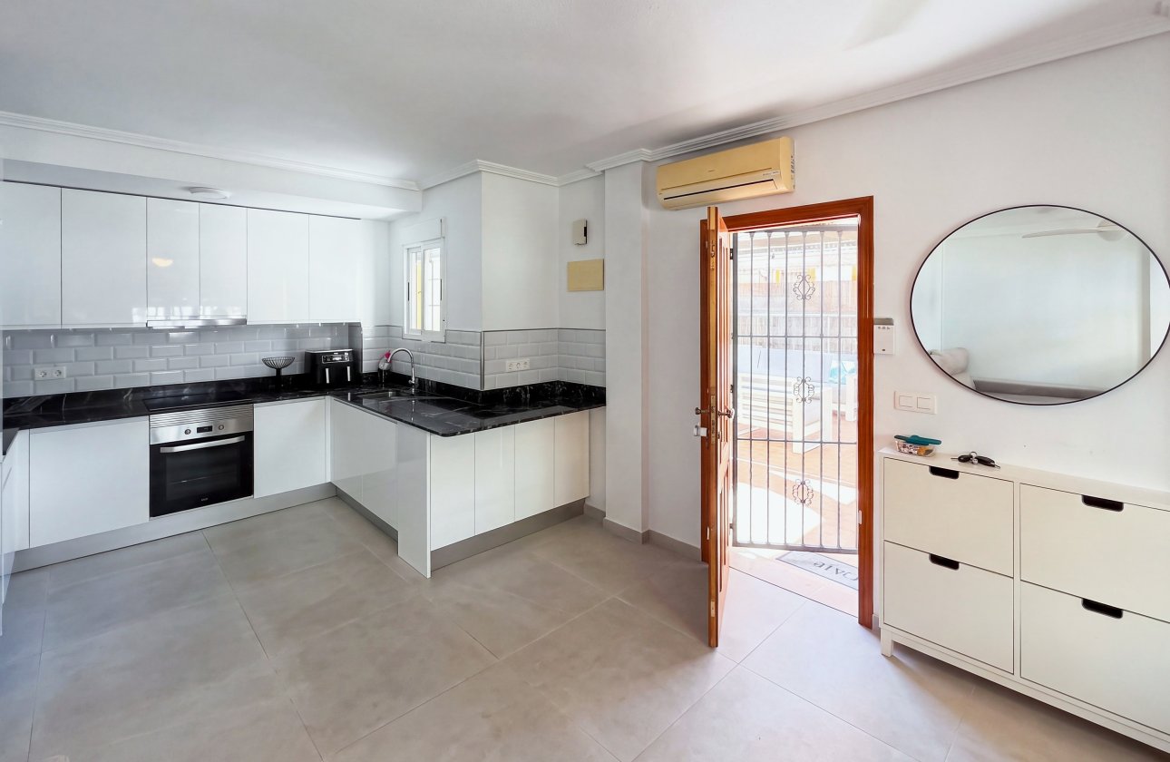 Herverkoop - Town House -
Orihuela Costa - Costa Blanca
