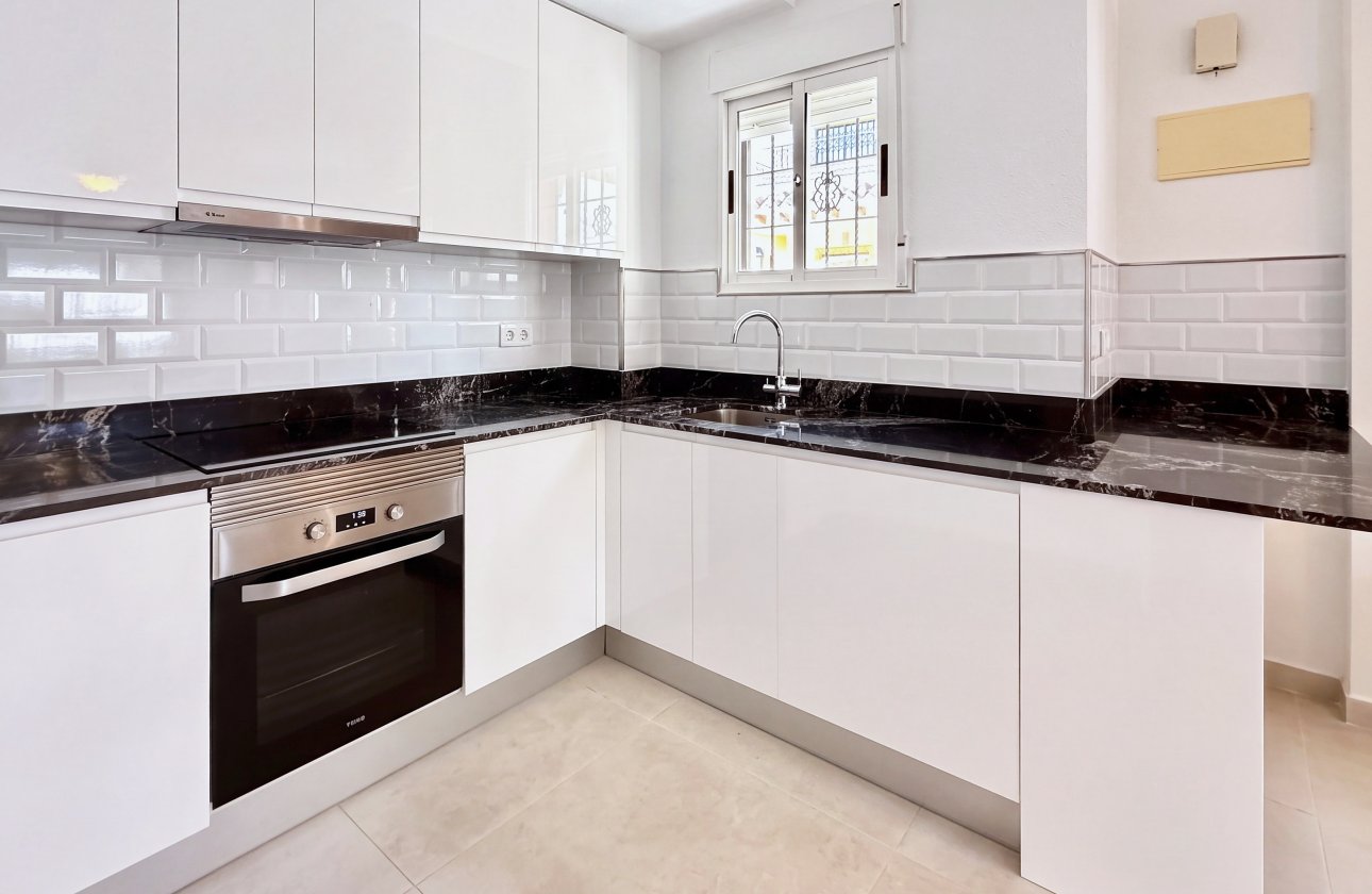 Herverkoop - Town House -
Orihuela Costa - Costa Blanca