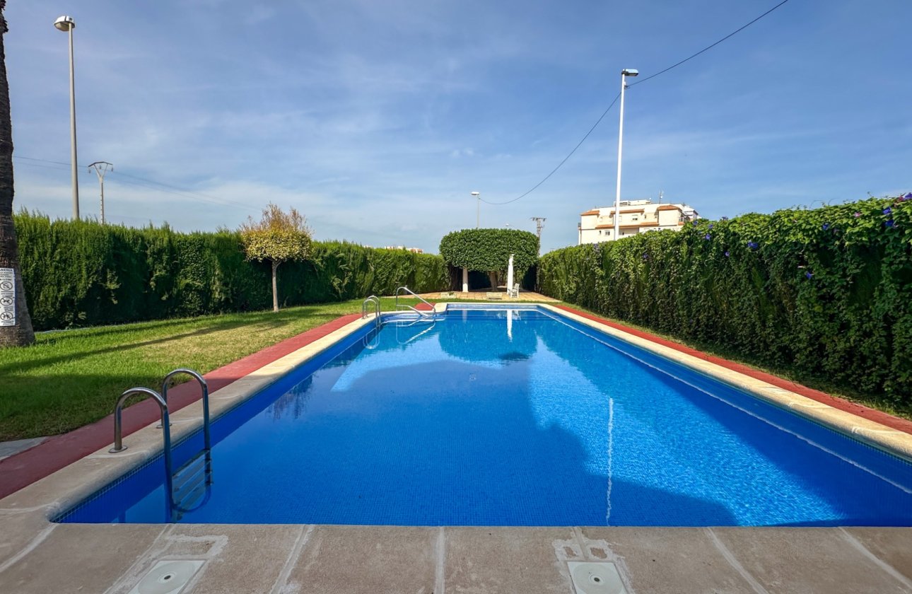 Herverkoop - Town House -
Orihuela Costa - Costa Blanca