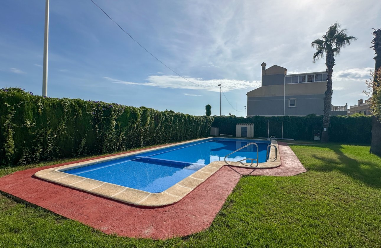 Herverkoop - Town House -
Orihuela Costa - Costa Blanca