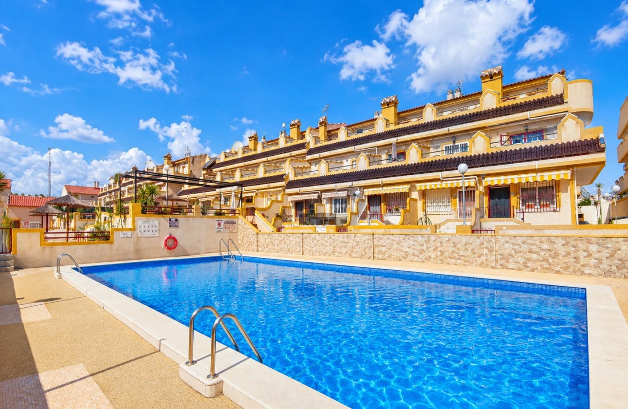 Herverkoop - Town House -
Orihuela Costa - Costa Blanca