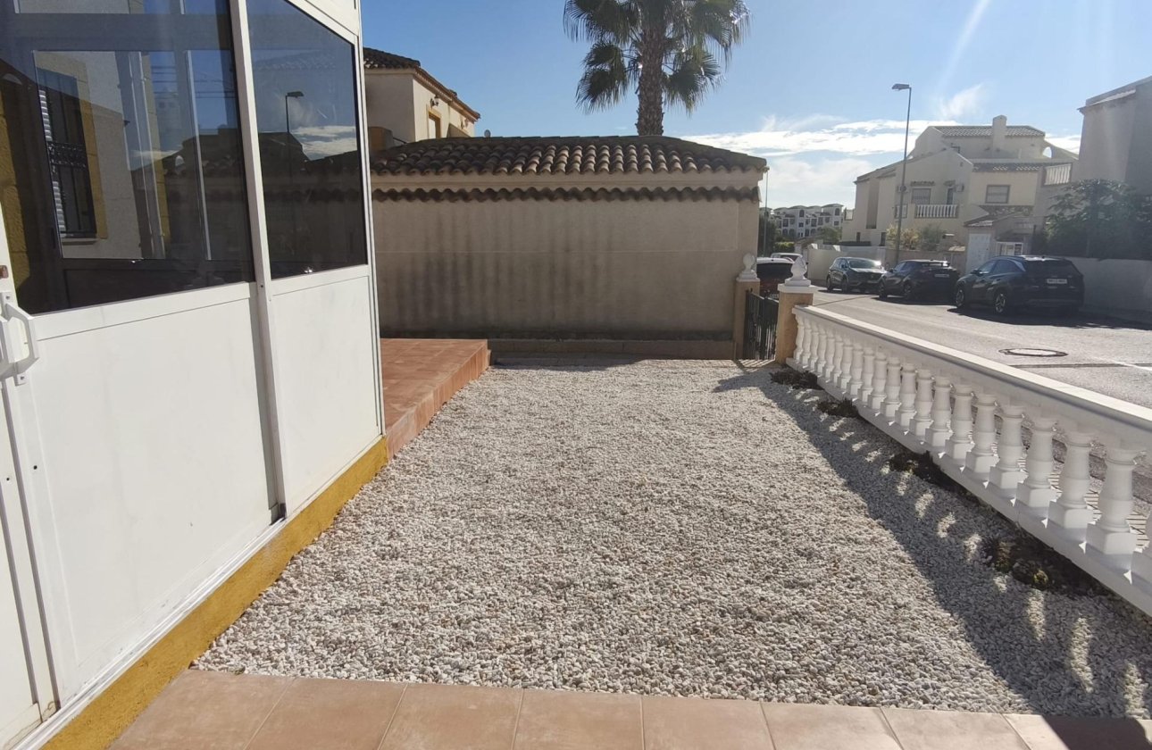 Herverkoop - Town House -
Orihuela Costa - La Ceñuela