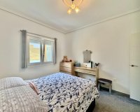 Herverkoop - Town House -
Orihuela Costa - La Florida