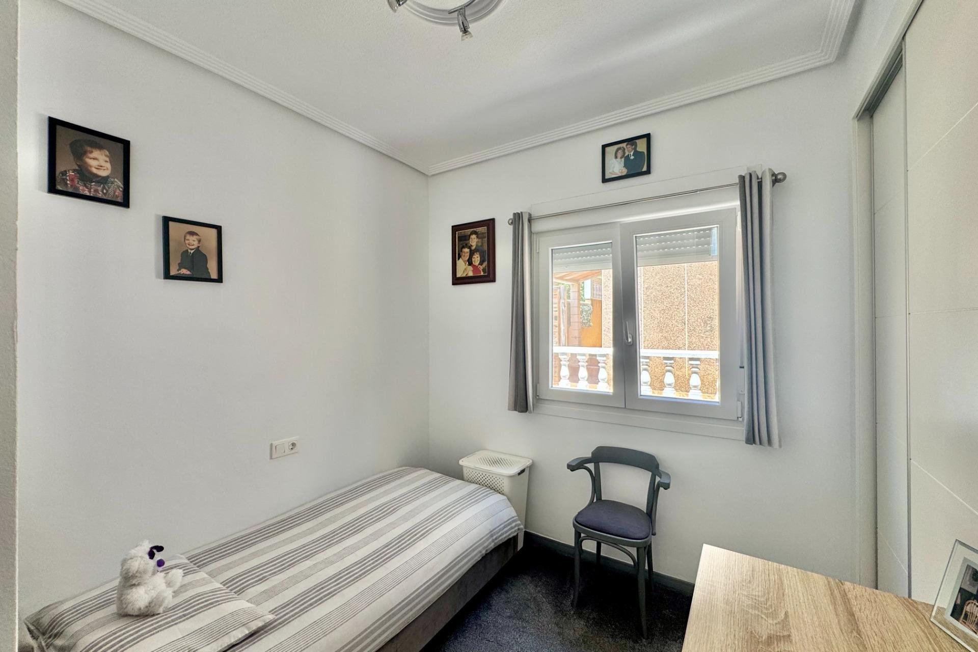 Herverkoop - Town House -
Orihuela Costa - La Florida