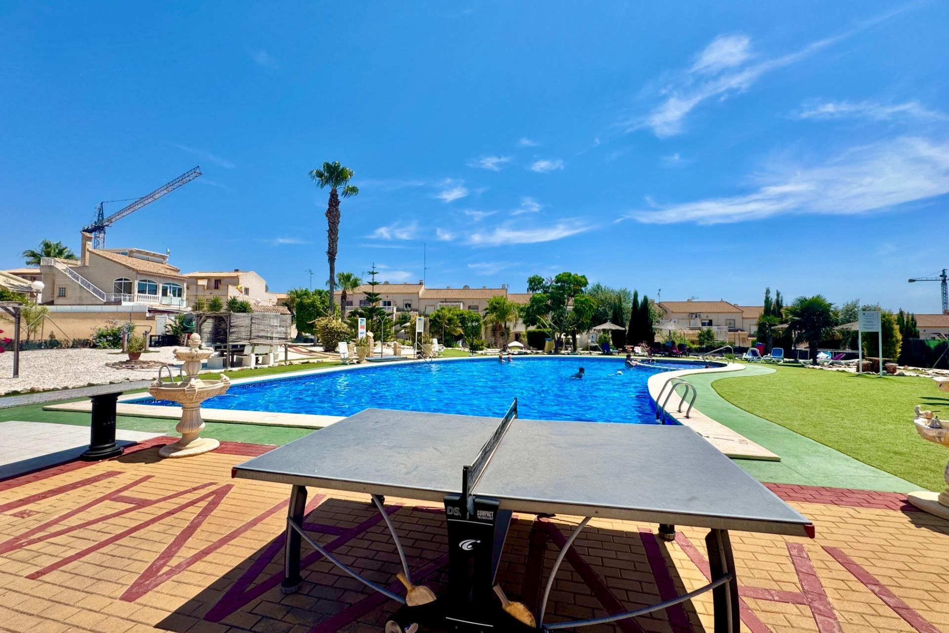 Herverkoop - Town House -
Orihuela Costa - La Florida