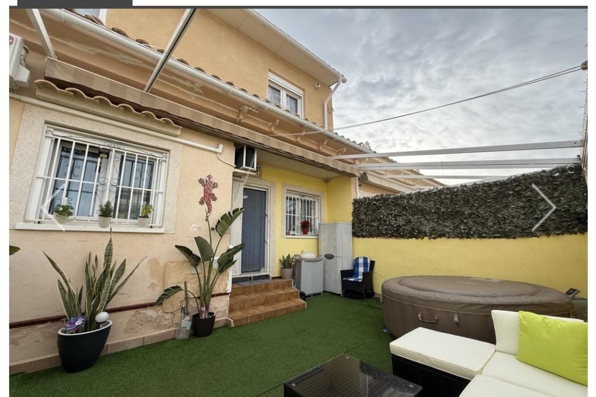 Herverkoop - Town House -
Orihuela Costa - La Florida