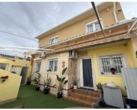 Herverkoop - Town House -
Orihuela Costa - La Florida