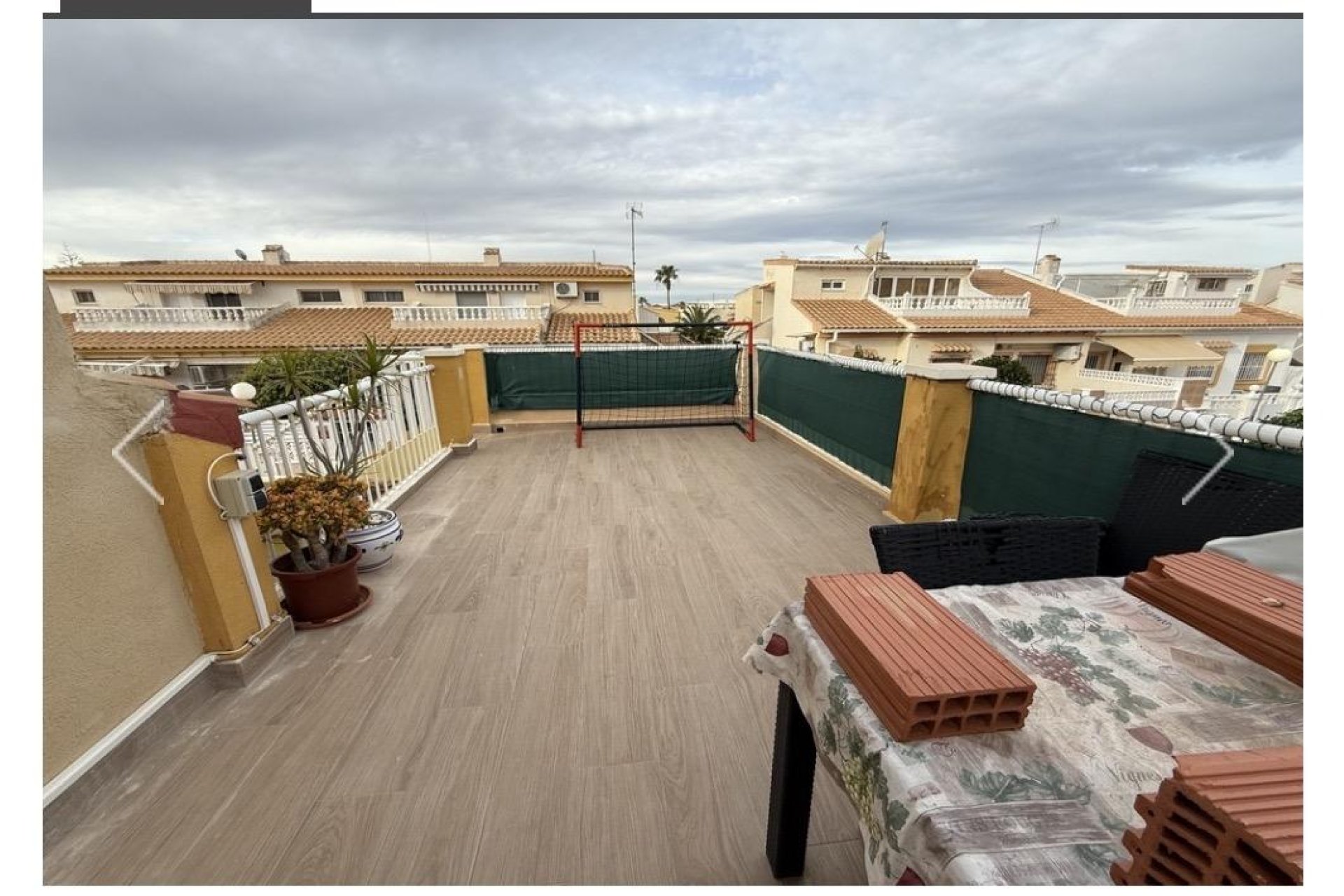 Herverkoop - Town House -
Orihuela Costa - La Florida