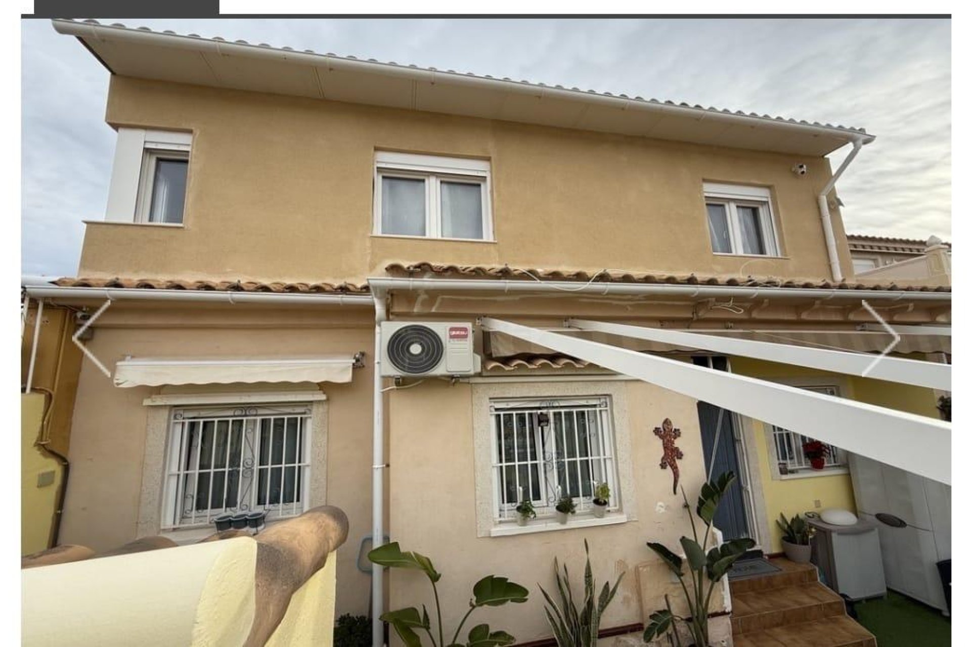 Herverkoop - Town House -
Orihuela Costa - La Florida