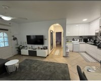 Herverkoop - Town House -
Orihuela Costa - La Florida