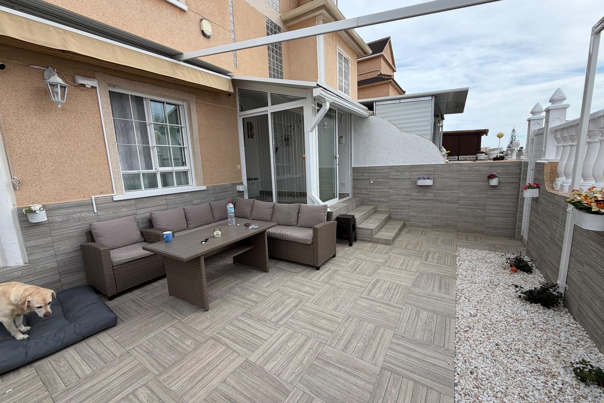 Herverkoop - Town House -
Orihuela Costa - La Zenia