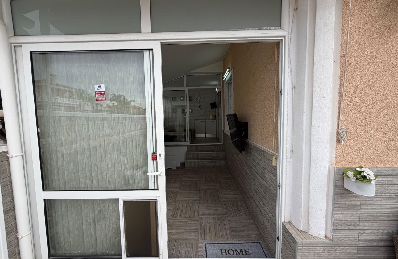 Herverkoop - Town House -
Orihuela Costa - La Zenia