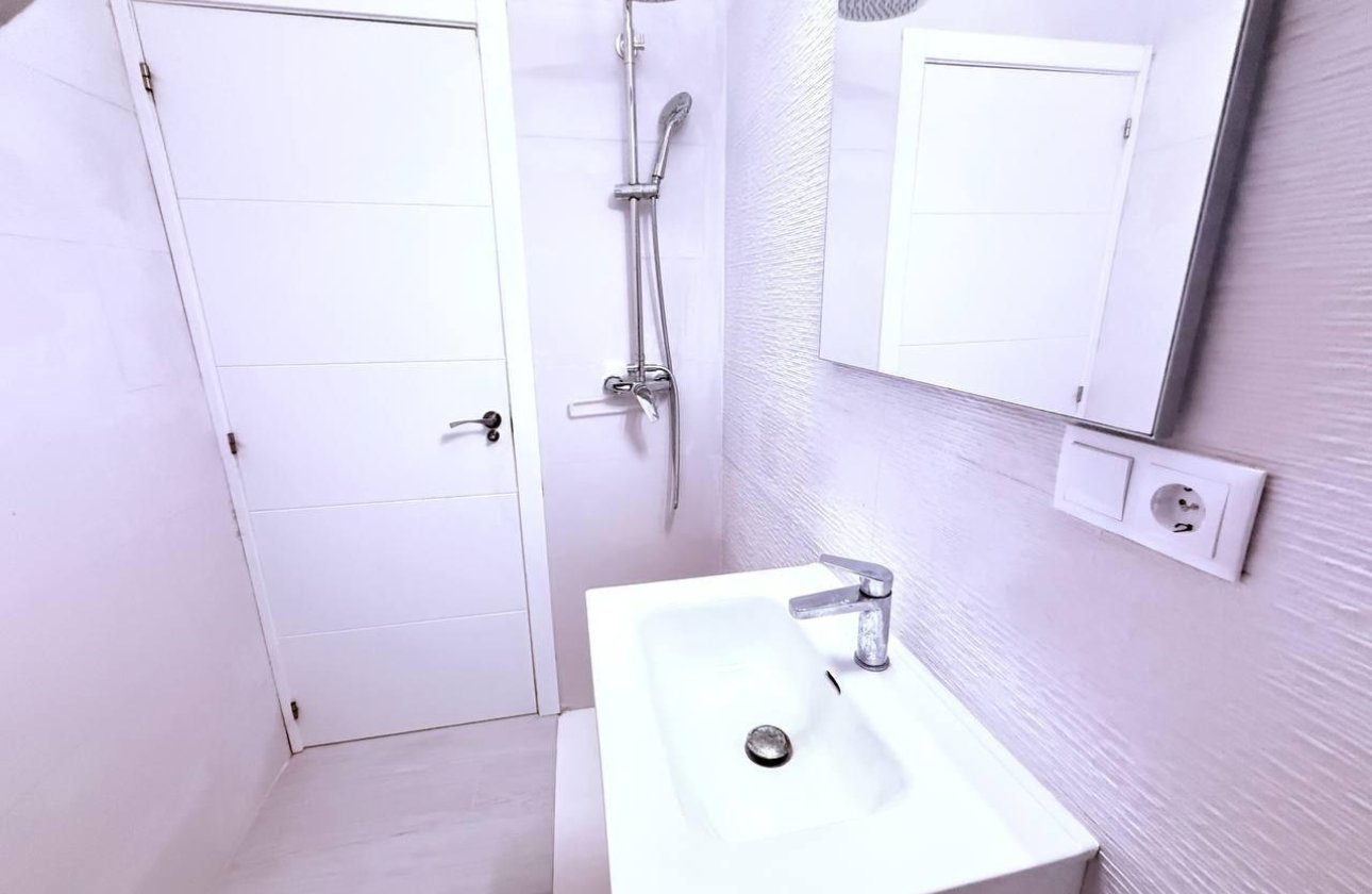 Herverkoop - Town House -
Orihuela Costa - Las Filipinas