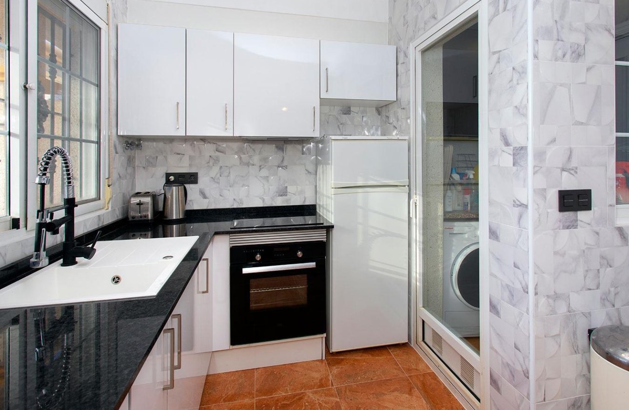 Herverkoop - Town House -
Orihuela Costa - Las Filipinas