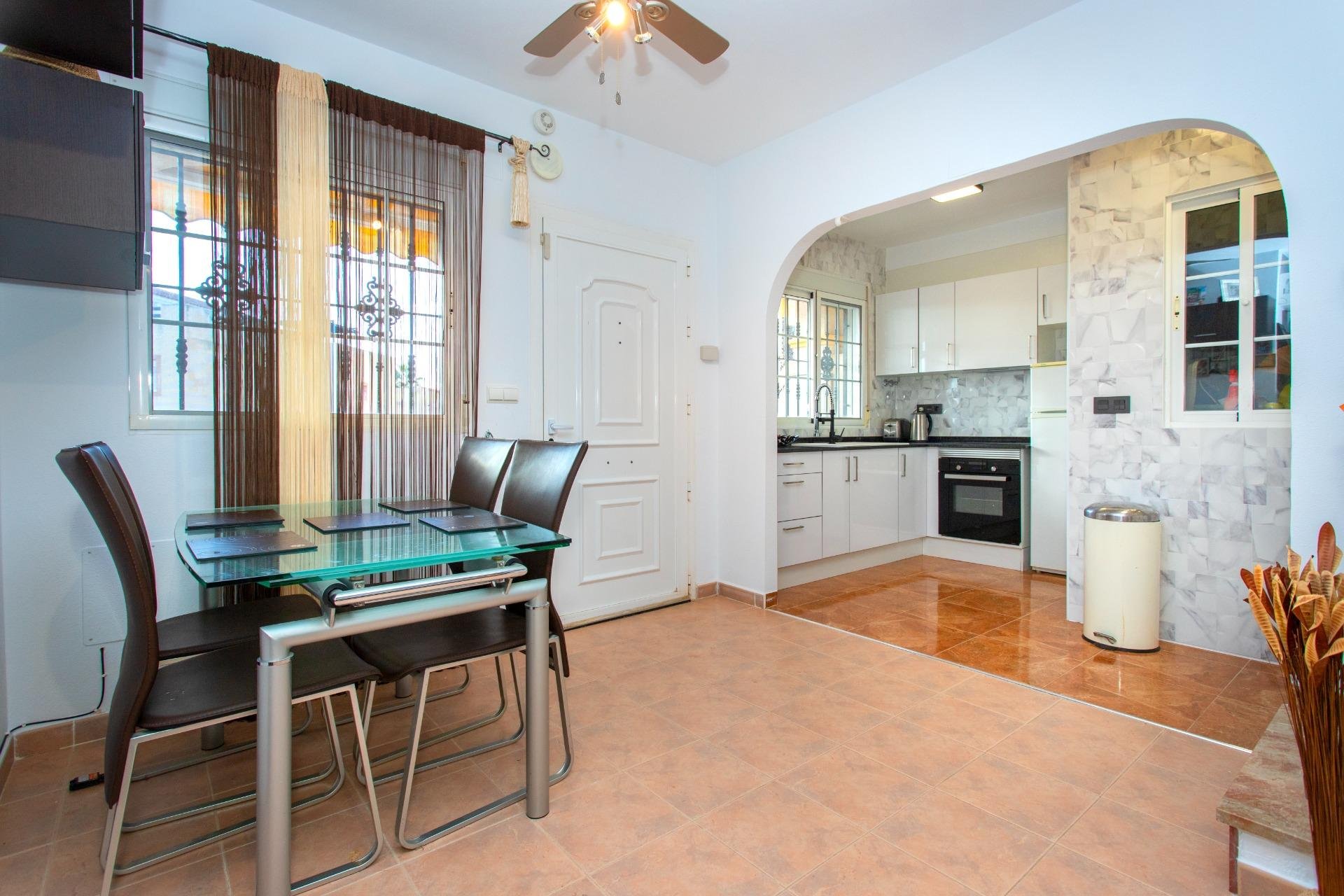 Herverkoop - Town House -
Orihuela Costa - Las Filipinas