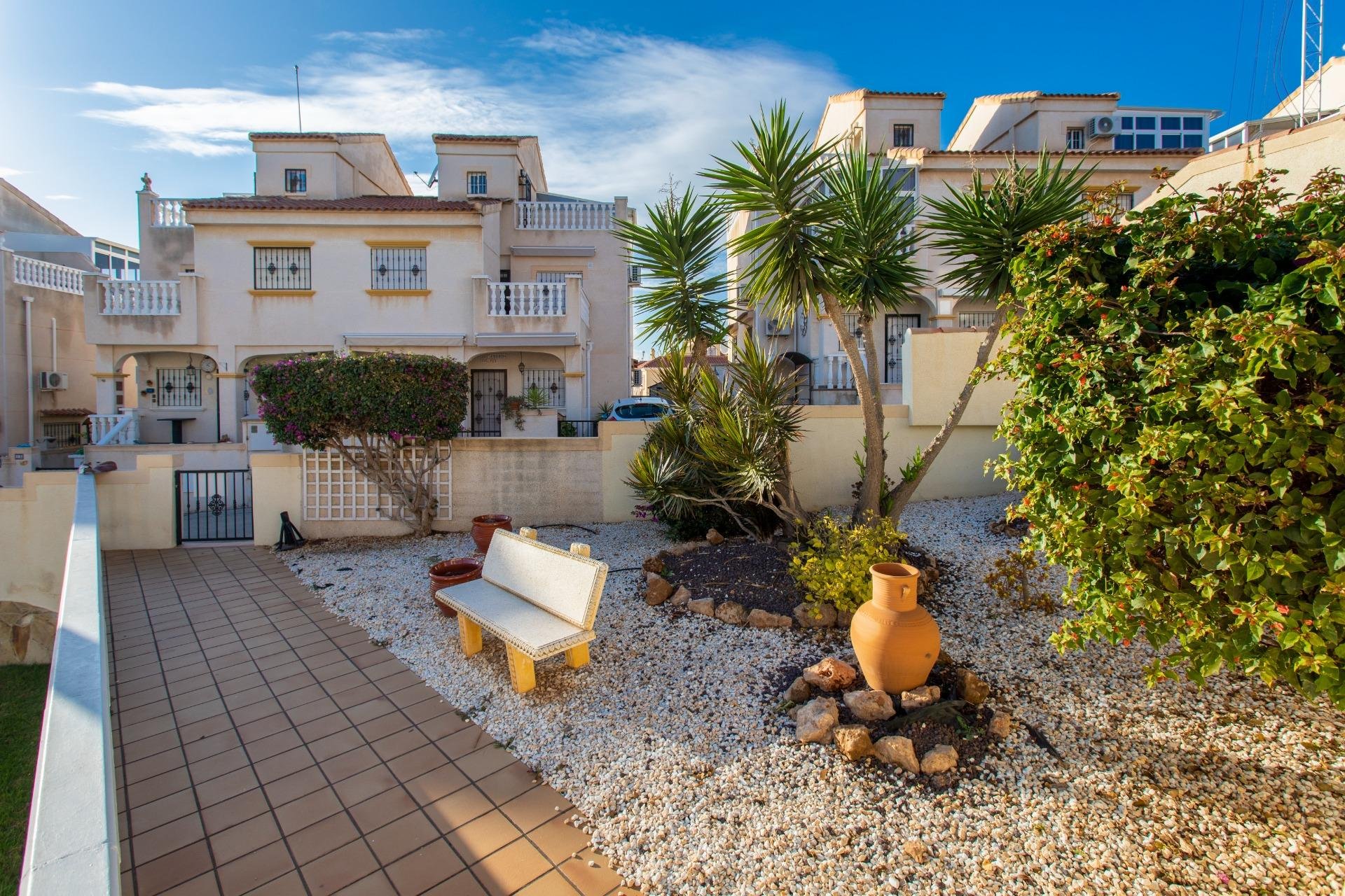 Herverkoop - Town House -
Orihuela Costa - Las Filipinas