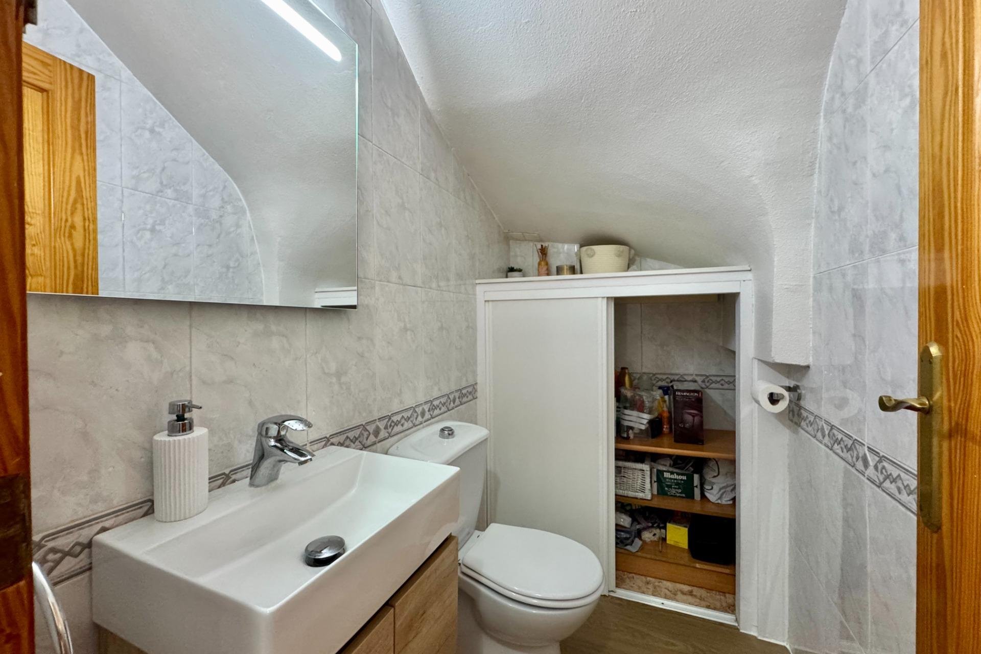 Herverkoop - Town House -
Orihuela Costa - Las Filipinas