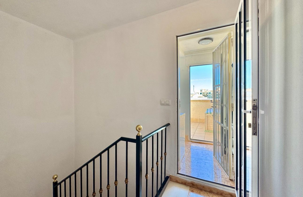 Herverkoop - Town House -
Orihuela Costa - Las Filipinas