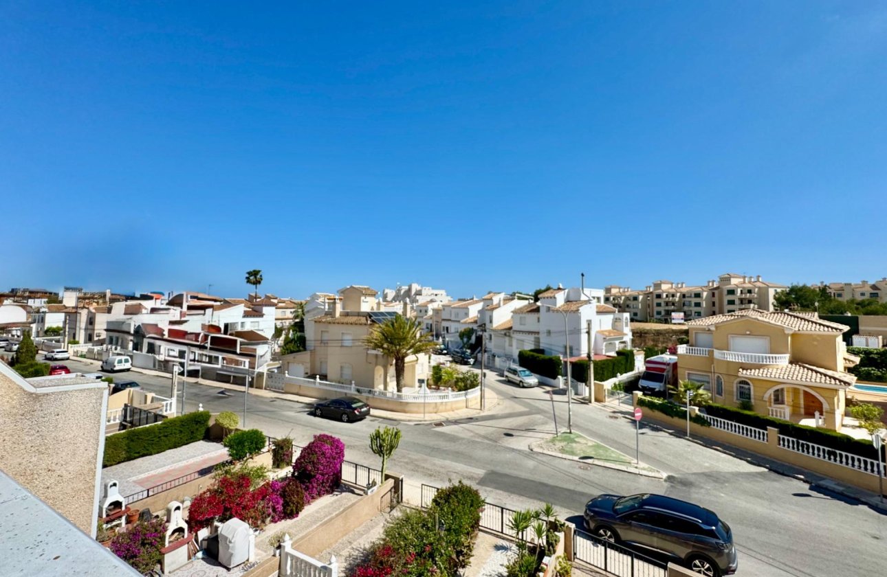 Herverkoop - Town House -
Orihuela Costa - Las Filipinas
