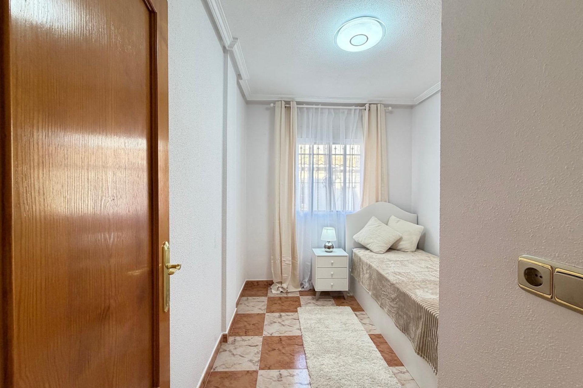 Herverkoop - Town House -
Orihuela Costa - Las Filipinas