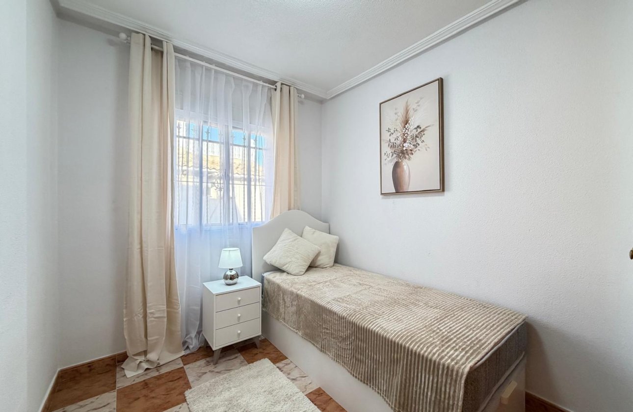 Herverkoop - Town House -
Orihuela Costa - Las Filipinas